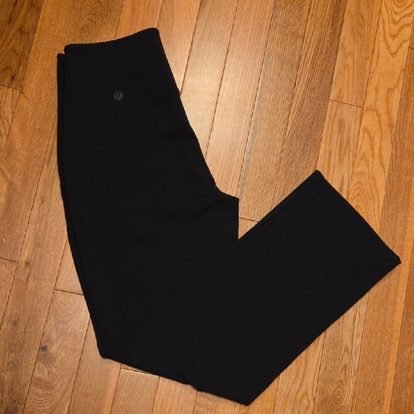 Lululemon Smooth Fit Pull On High Rise Cropped Pant Size 4 Black - Picture 11 of 11